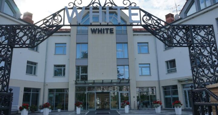 Czemu warto odwiedzać Krynicę Morską przez wszystkie miesiące